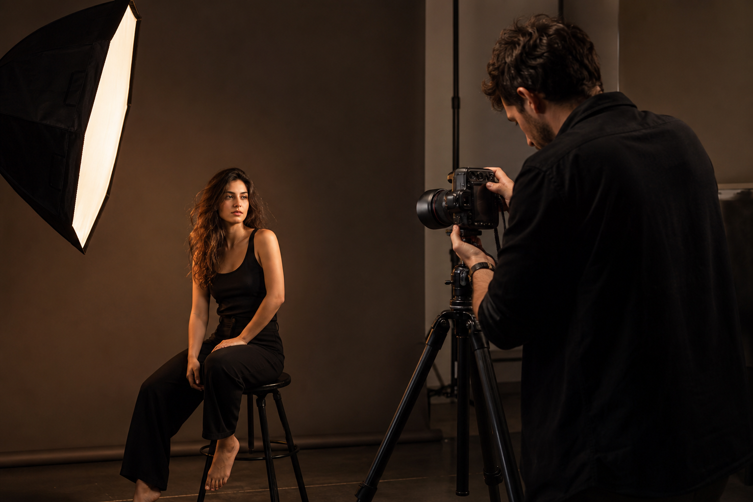 Séance de portrait professionnel en studio avec éclairage softbox au studio Cliché à Dunkerque